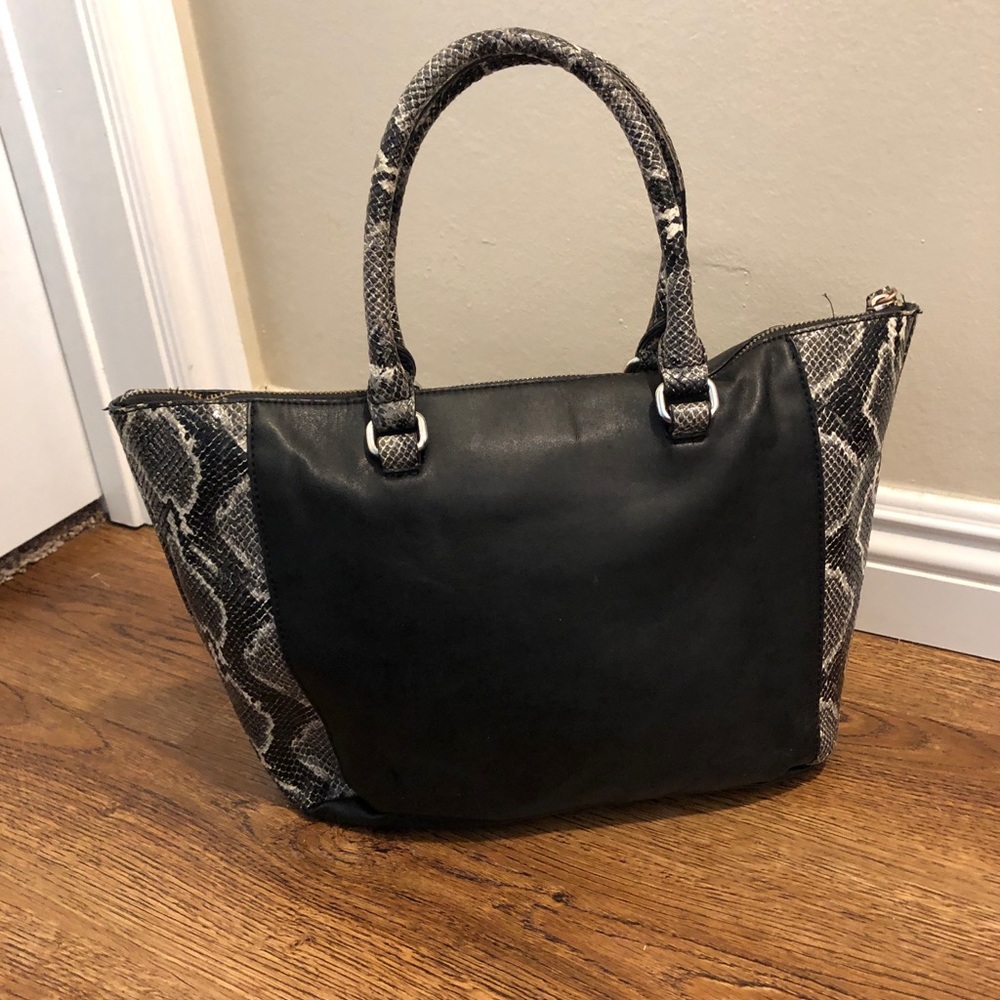 Purse - Picture 5 of 7